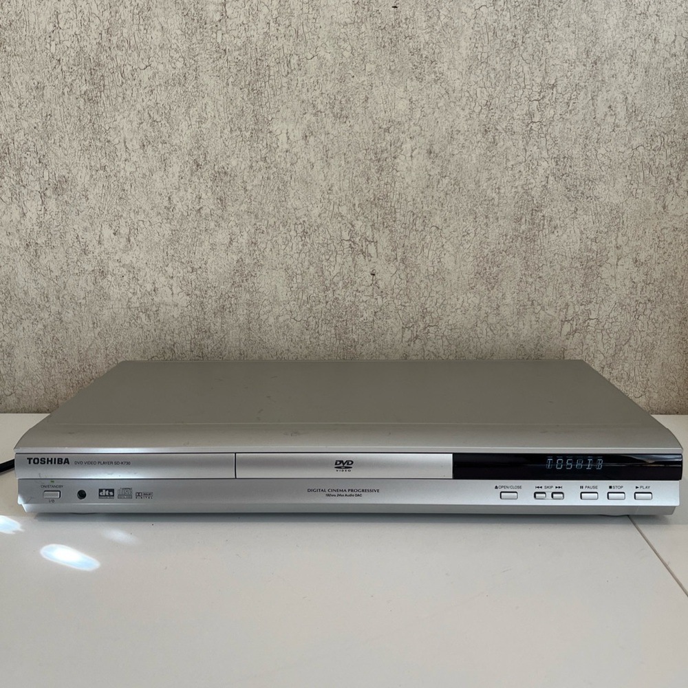 Toshiba Metallic Gray DVD Player SD-K730SU Digital Cinema Works no remote